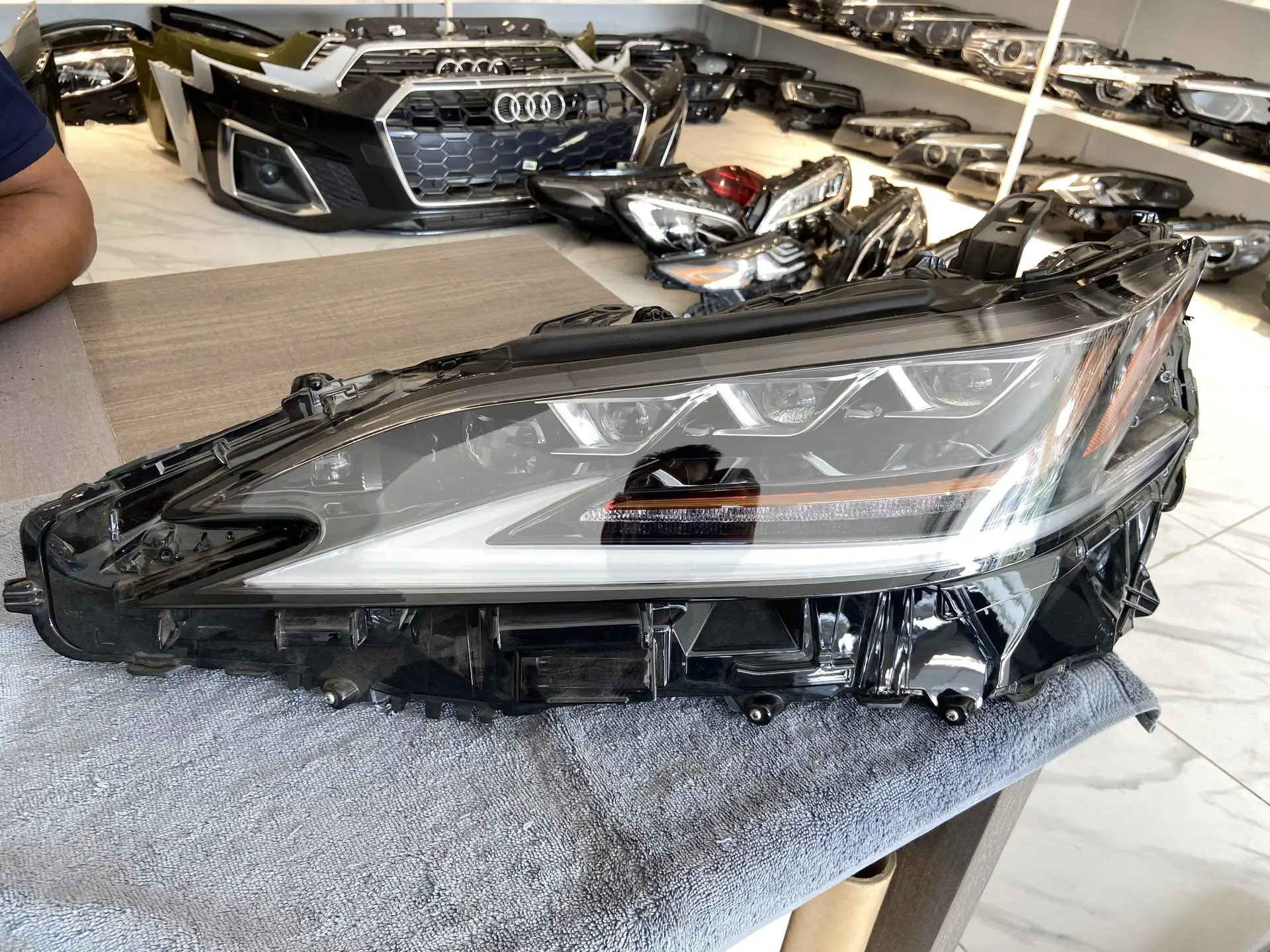 Lexus ES300 ES350 LED Used Original OEM Headlights 2018–2024