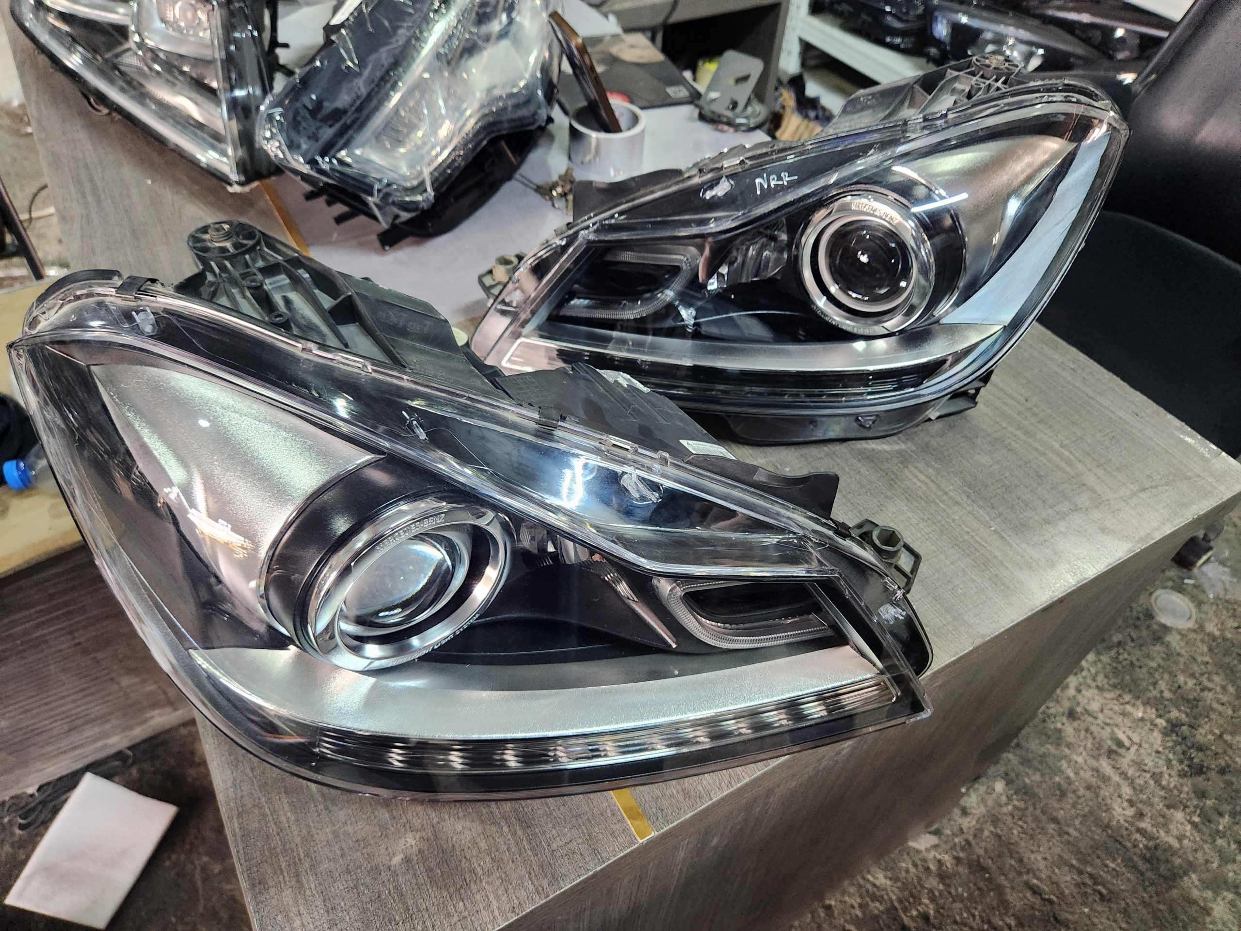 Mercedes-Benz C-Class W204 Xenon AFS Headlight | 2011-2015 - Image 3