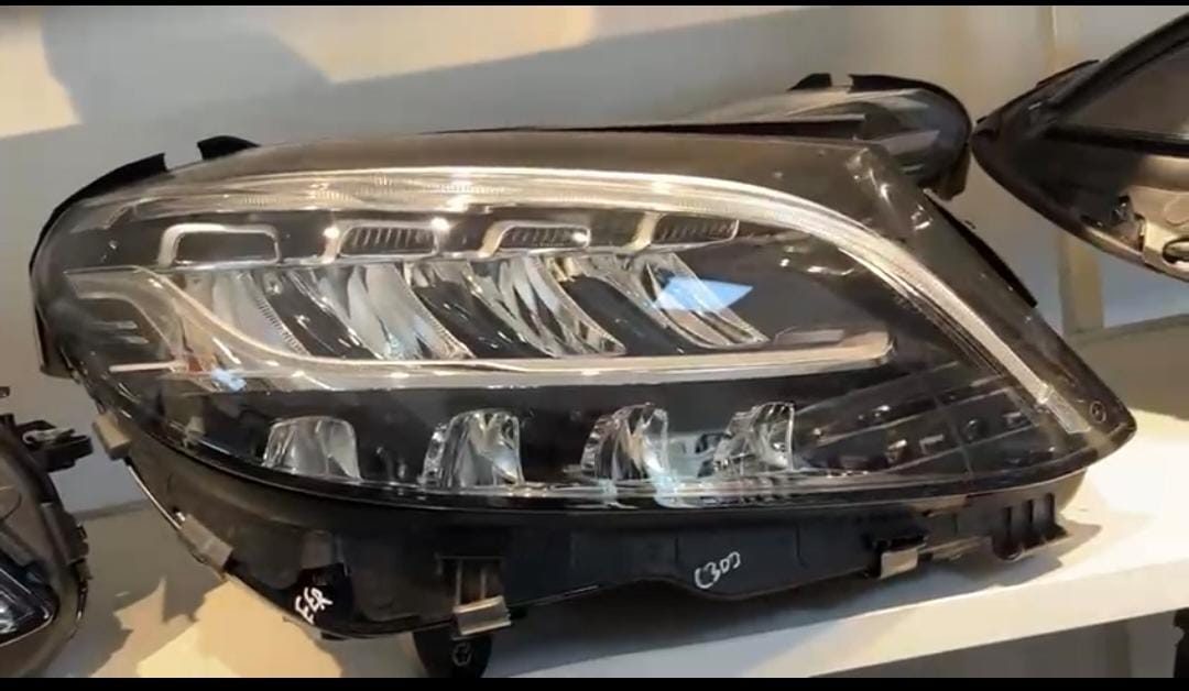 W205 Mercedes-Benz C300 LED Headlights 2018–2023