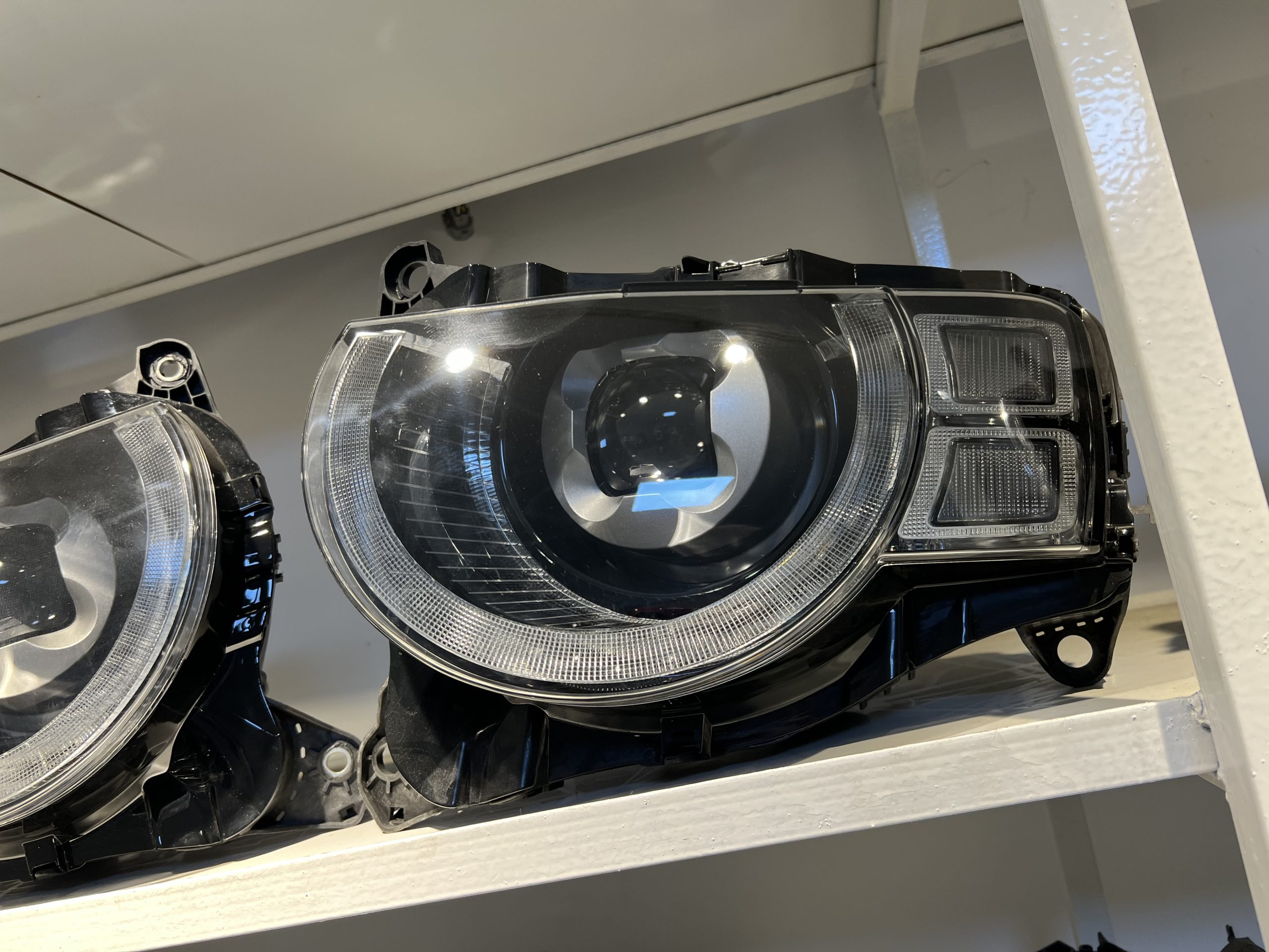 Land Rover Defender LED Headlights 2020–2025 with Module