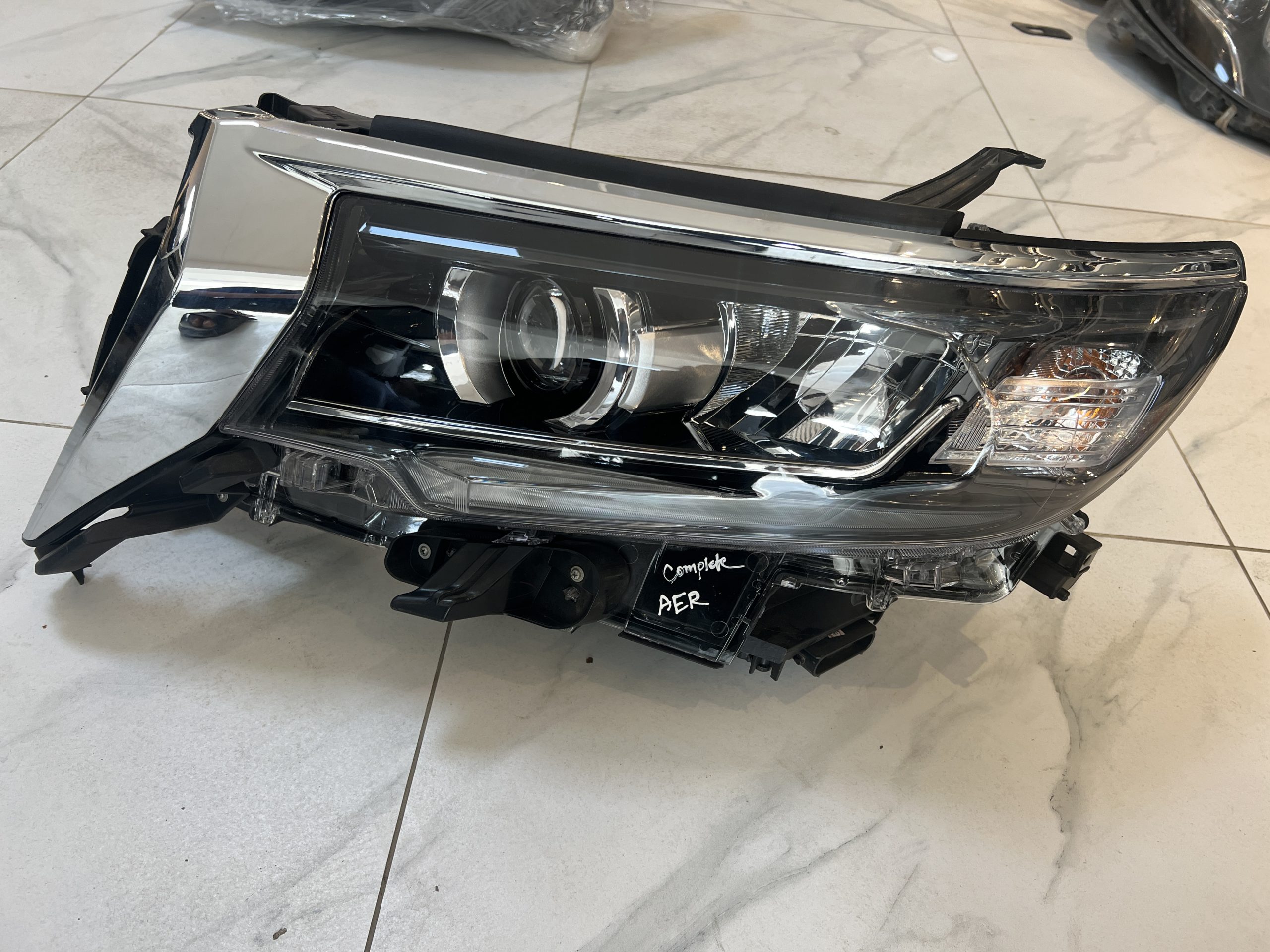 Toyota Prado Headlight with Block 2014–2018