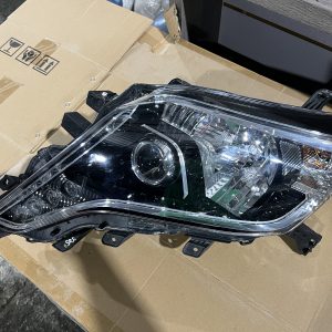 Toyota Land Cruiser Prado 2013 Car Headlights